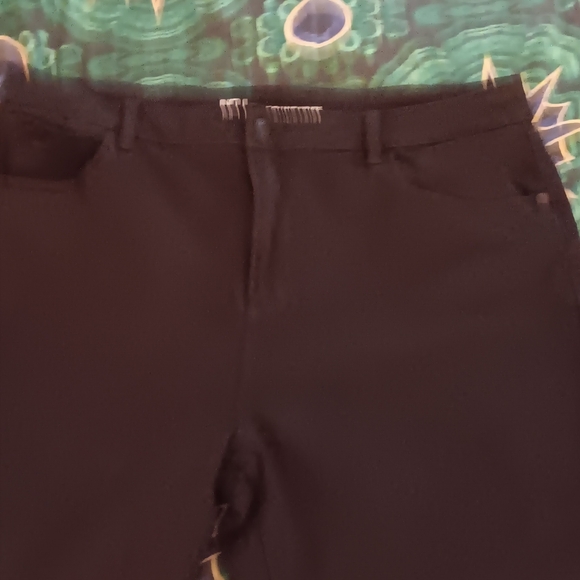 No Boundaries black women's jeans size 19 skinny, like new - Picture 4 of 6